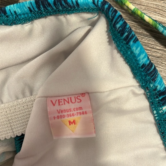 Women bathing suit - Picture 3 of 4